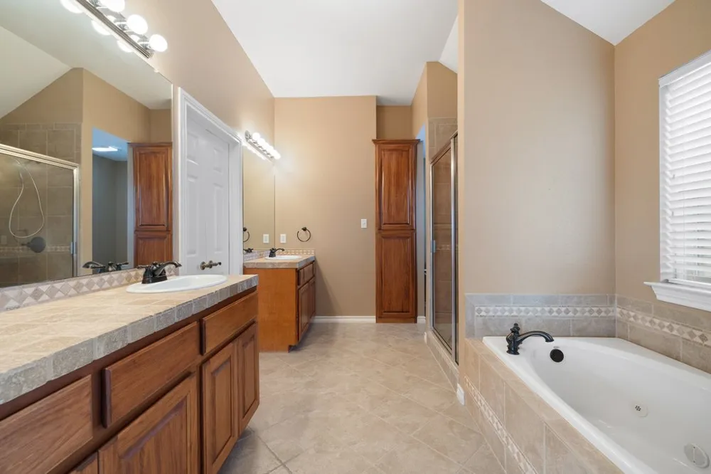 100 Davis Court Thorndale, TX 76577