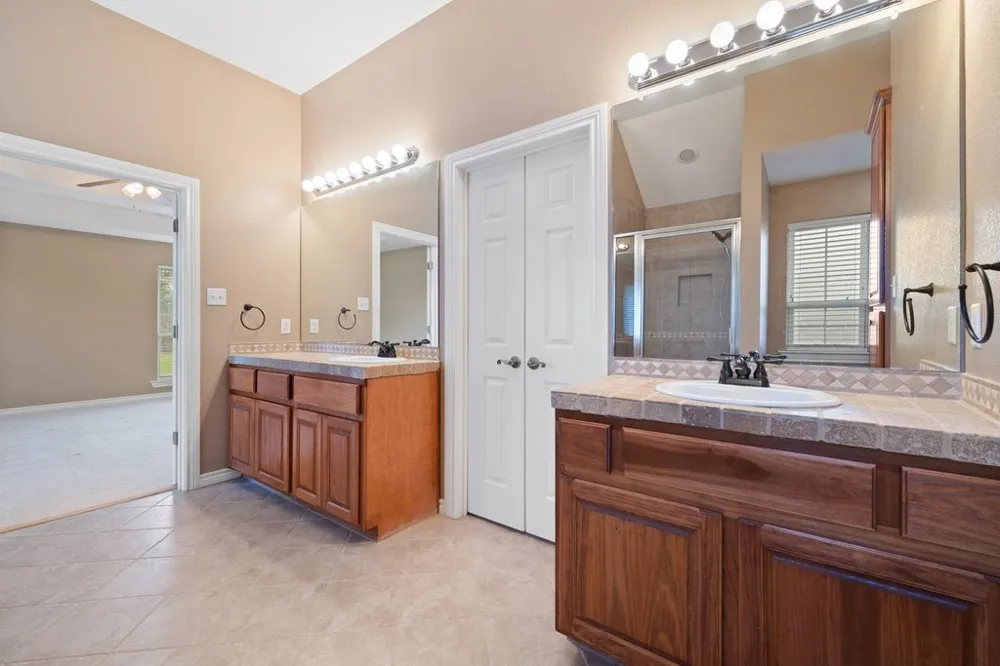 100 Davis Court Thorndale, TX 76577