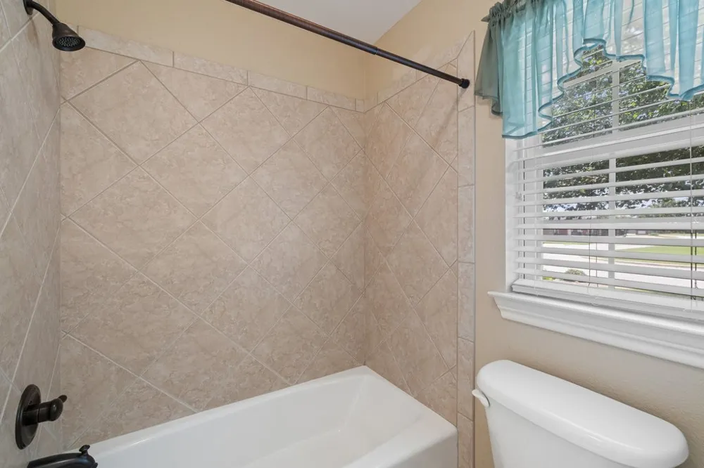 100 Davis Court Thorndale, TX 76577