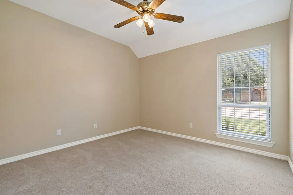 100 Davis Court Thorndale, TX 76577