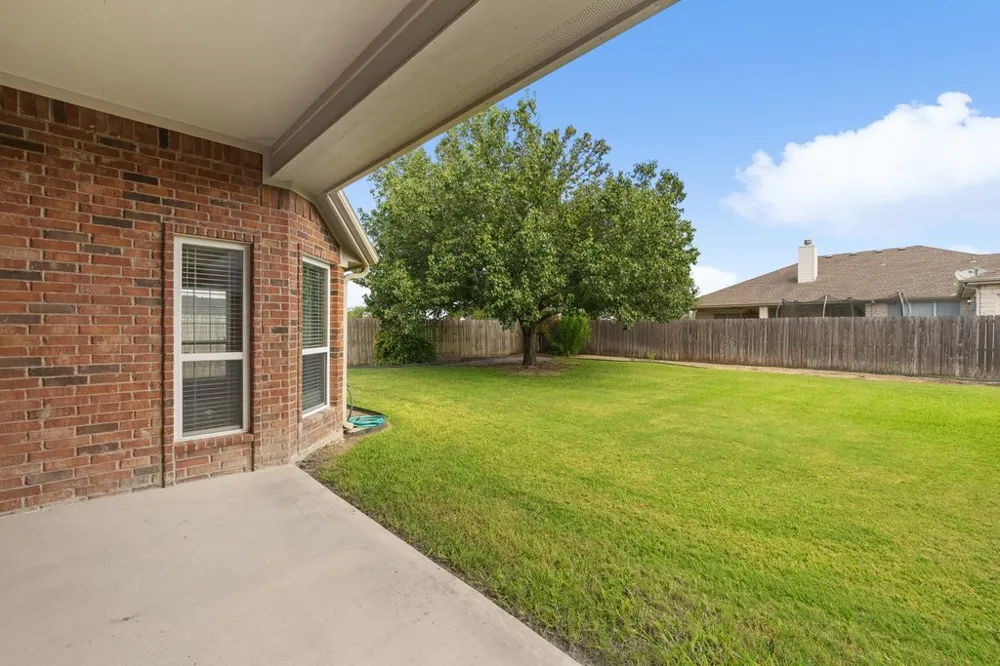 100 Davis Court Thorndale, TX 76577