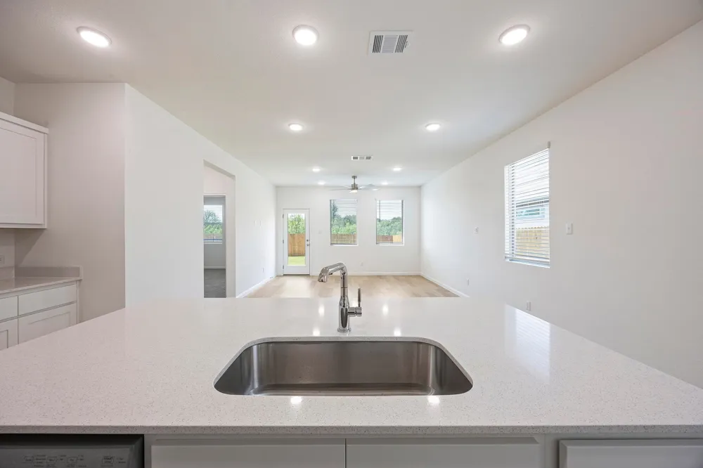 195 Hornet Street Elgin, TX 78621