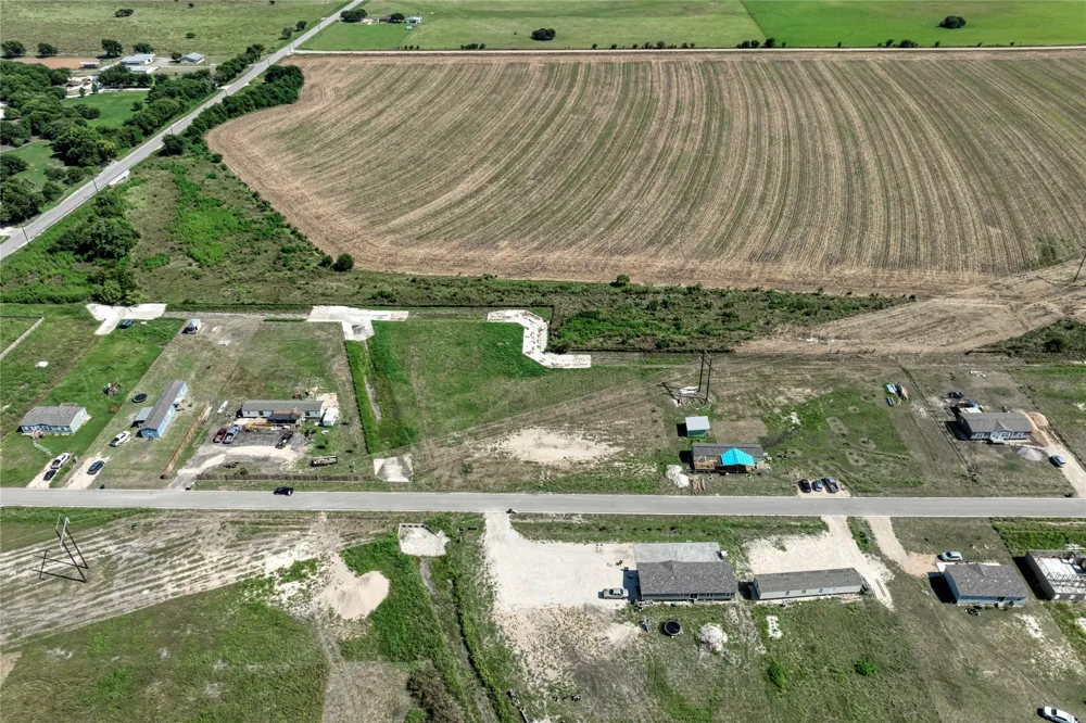 1041 Saltgrass Drive Salado, TX 76571
