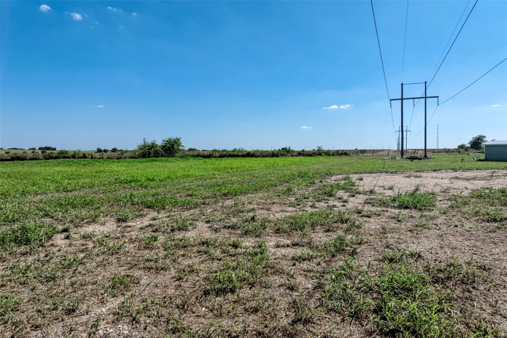 1041 Saltgrass Drive Salado, TX 76571