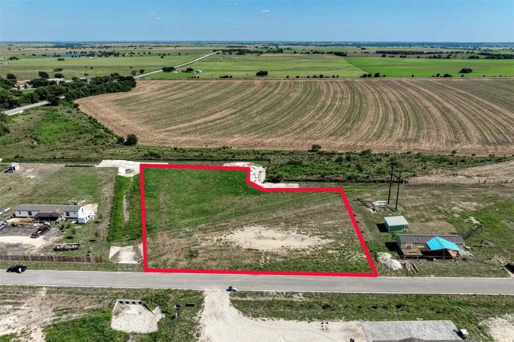 1041 Saltgrass Drive Salado, TX 76571