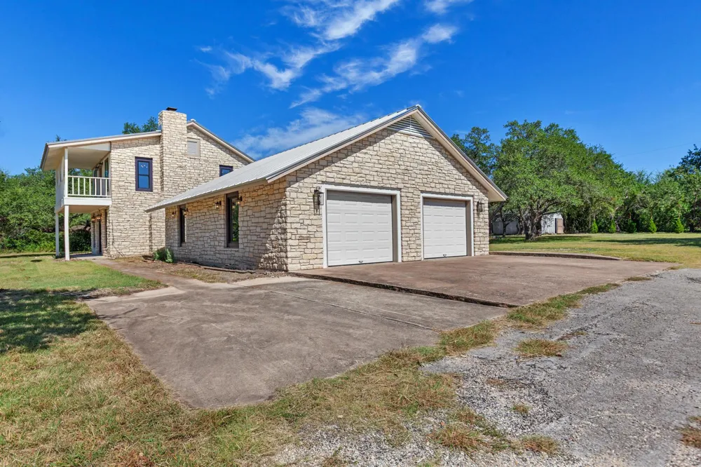 9 Wildflower Trail Round Rock, TX 78664