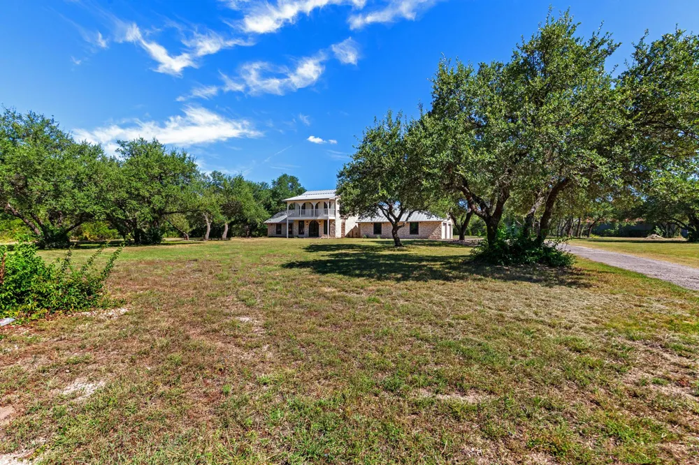 9 Wildflower Trail Round Rock, TX 78664