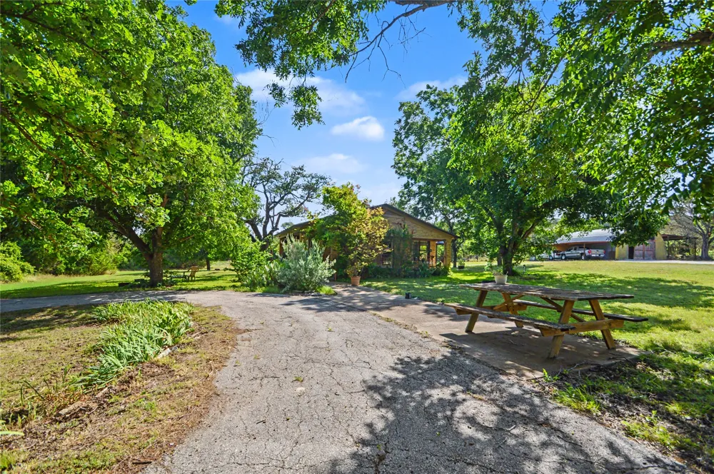 3250 County Road 2207 Road Lampasas, TX 76550
