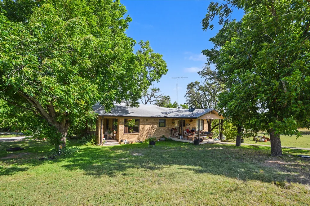 3250 County Road 2207 Road Lampasas, TX 76550