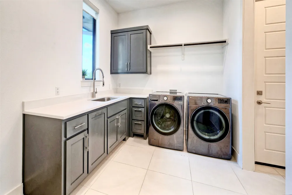 6825 Davenport Divide Road Austin, TX 78738