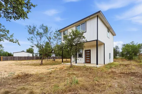 140 Lobo Lane