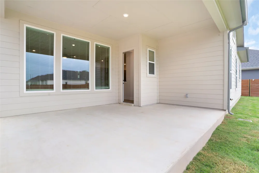 2116 Tobiano Trace Georgetown, TX 78633