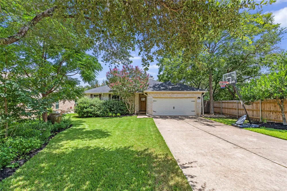 9131 Edwardson Lane Austin, TX 78749