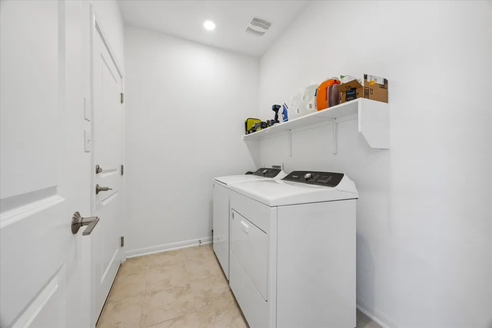 685 Papaya Drive Buda, TX 78610