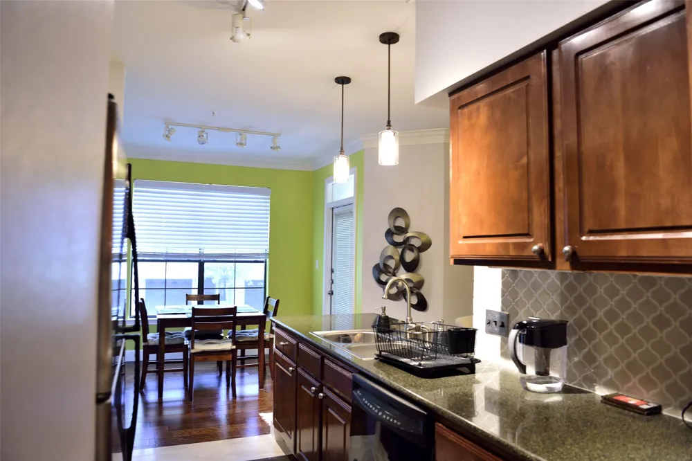 7701 Rialto Boulevard #1422 Austin, TX 78735