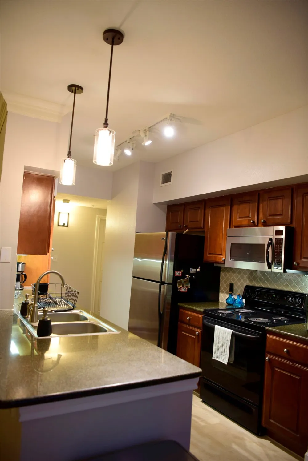 7701 Rialto Boulevard #1422 Austin, TX 78735