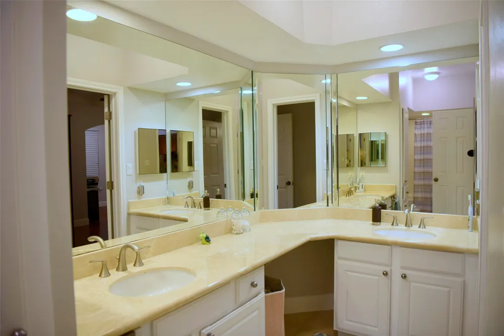 7701 Rialto Boulevard #1422 Austin, TX 78735