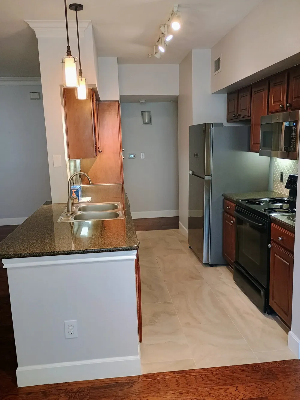 7701 Rialto Boulevard #1422 Austin, TX 78735