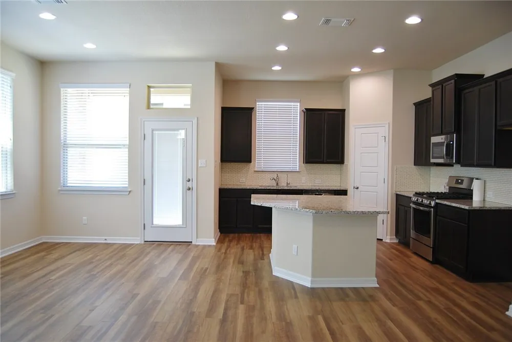 2501 Meyer Cove #B Pflugerville, TX 78660