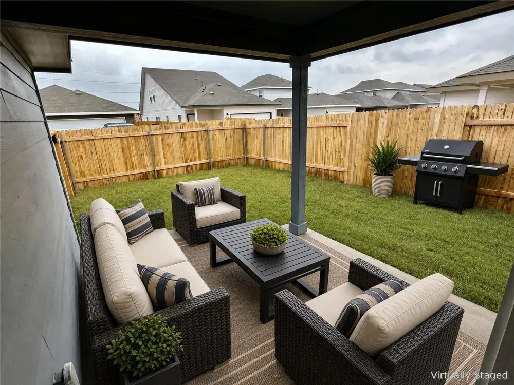 1012 Quarry Point Pass Leander, TX 78641