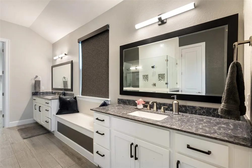 1012 Quarry Point Pass Leander, TX 78641