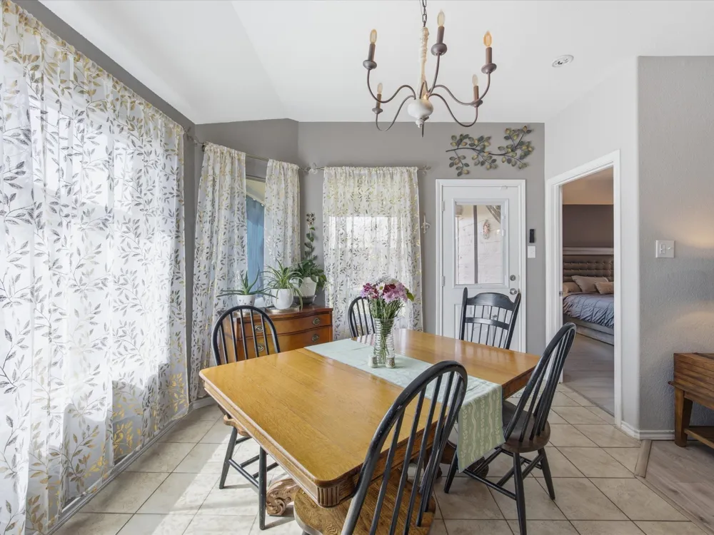 315 Preakness Lane Ponder, TX 76259