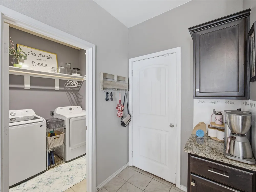 315 Preakness Lane Ponder, TX 76259