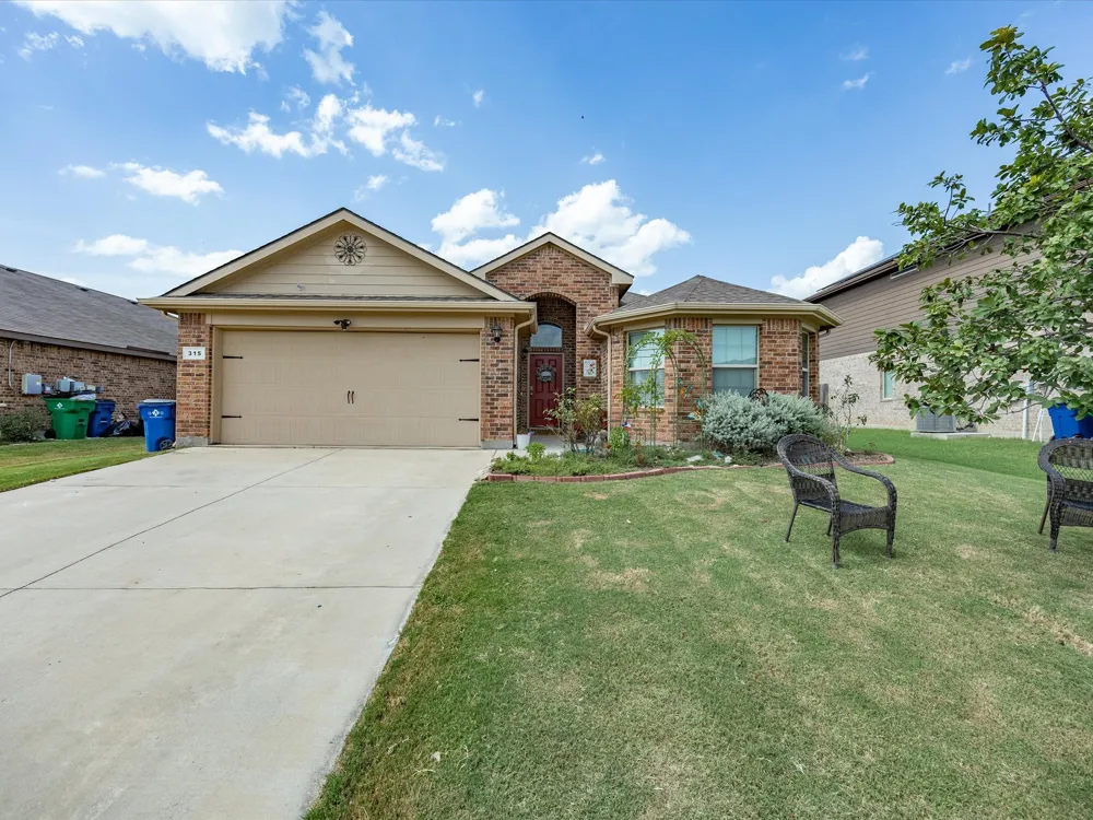 315 Preakness Lane Ponder, TX 76259