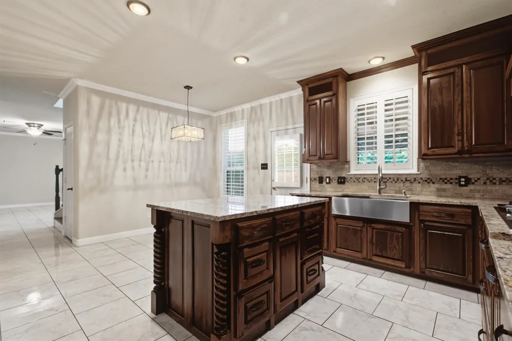113 Scarlet Oak Cove Kyle, TX 78640