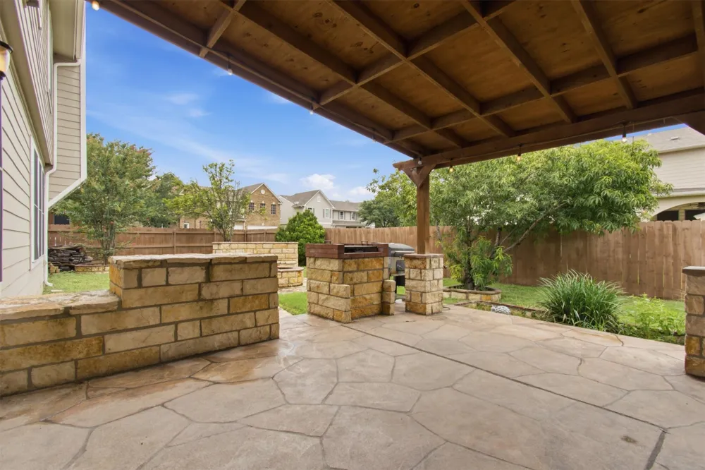 113 Scarlet Oak Cove Kyle, TX 78640