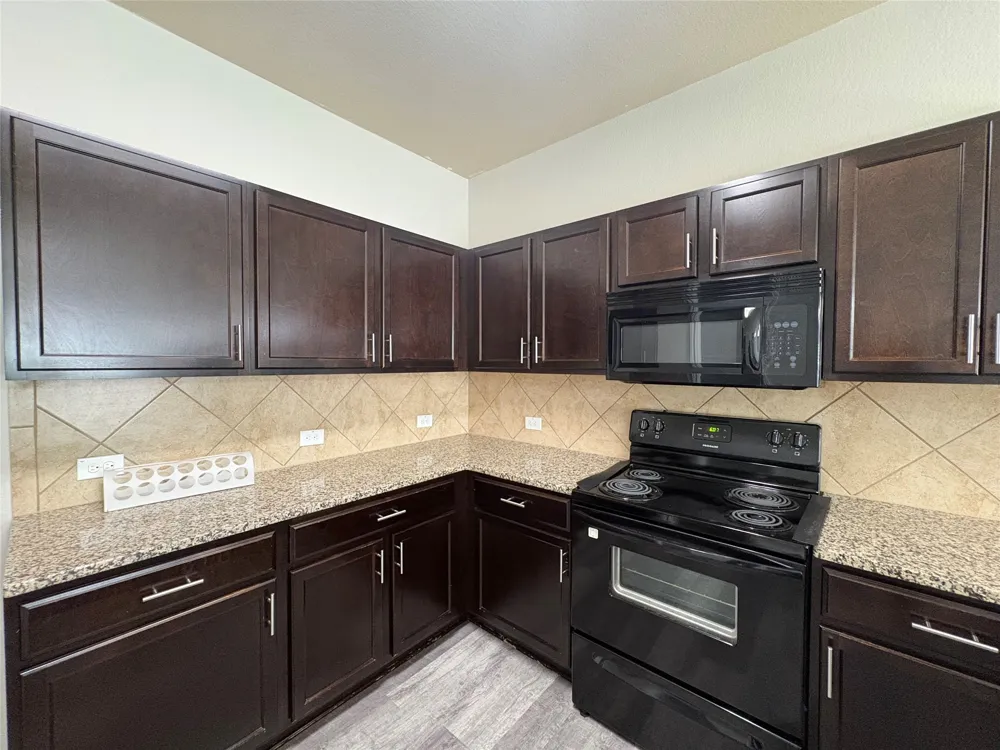 11708 Cambrian Road Manor, TX 78653