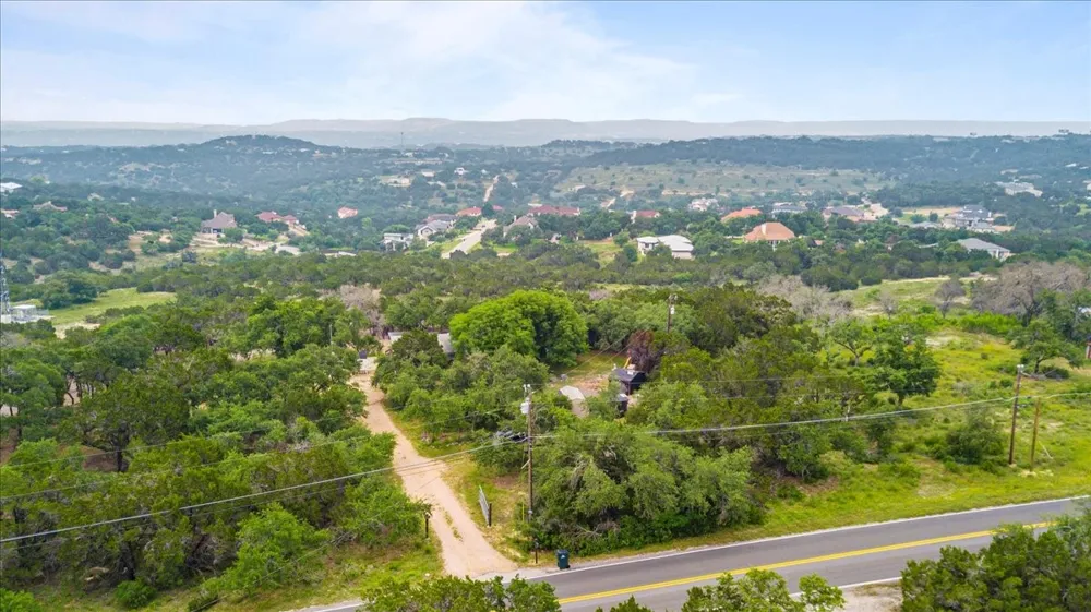 4519 Crawford Road Spicewood, TX 78669