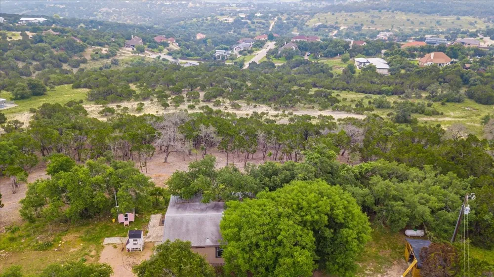 4519 Crawford Road Spicewood, TX 78669