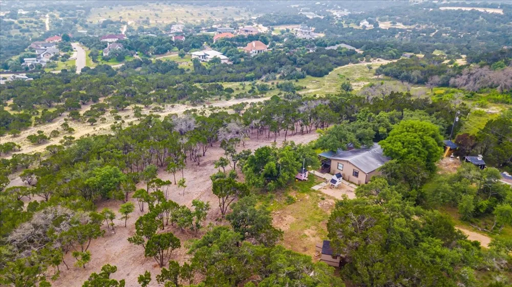 4519 Crawford Road Spicewood, TX 78669