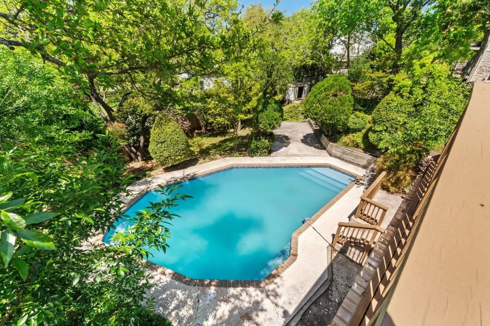 6603 Whitemarsh Valley Walk Austin, TX 78746