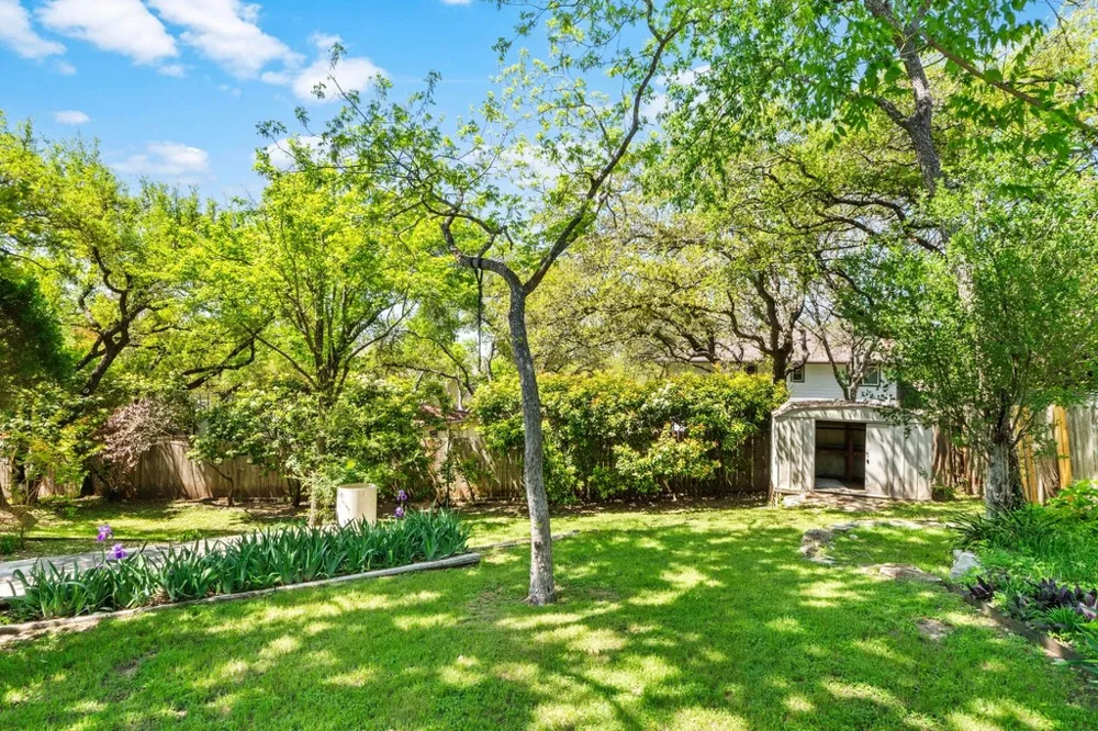 6603 Whitemarsh Valley Walk Austin, TX 78746