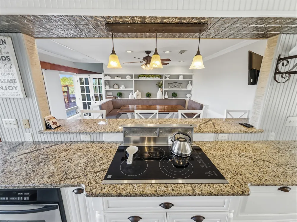 798 Fawn Trail Canyon Lake, TX 78133