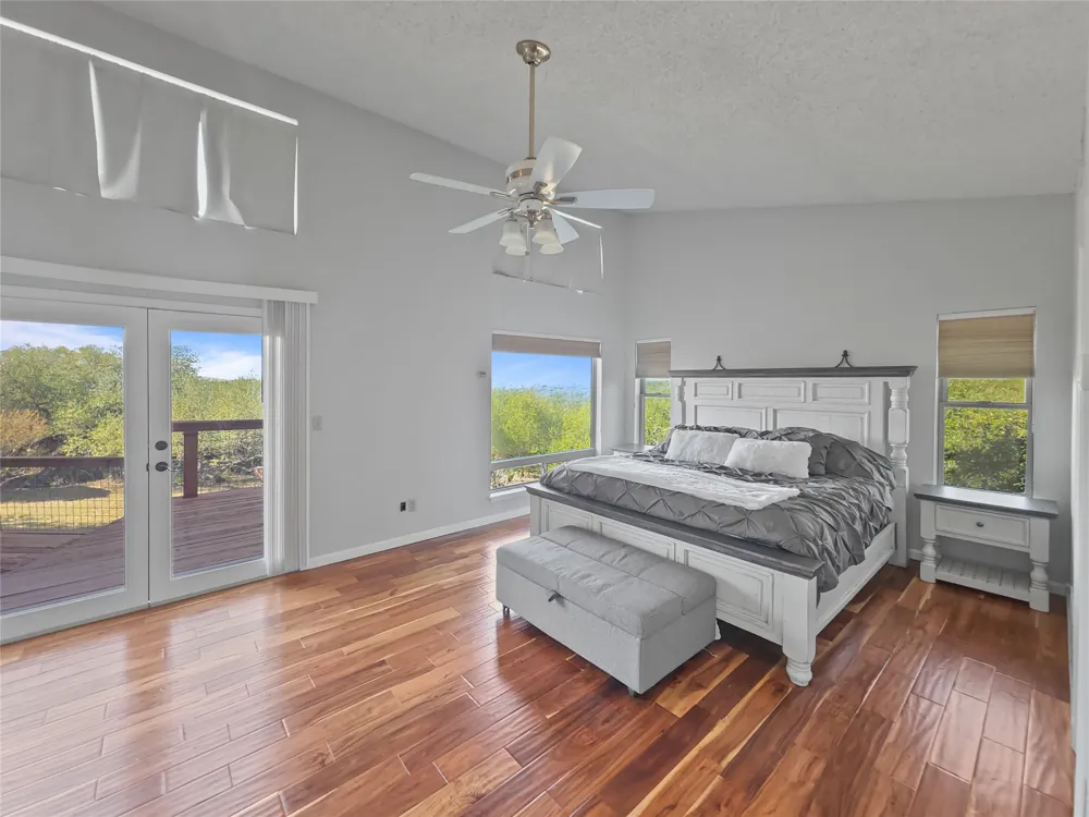 798 Fawn Trail Canyon Lake, TX 78133
