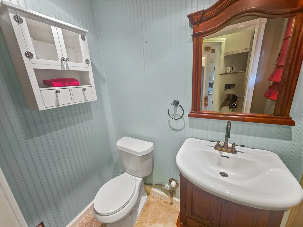 798 Fawn Trail Canyon Lake, TX 78133