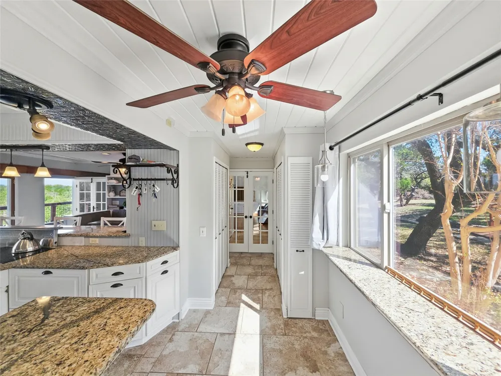 798 Fawn Trail Canyon Lake, TX 78133