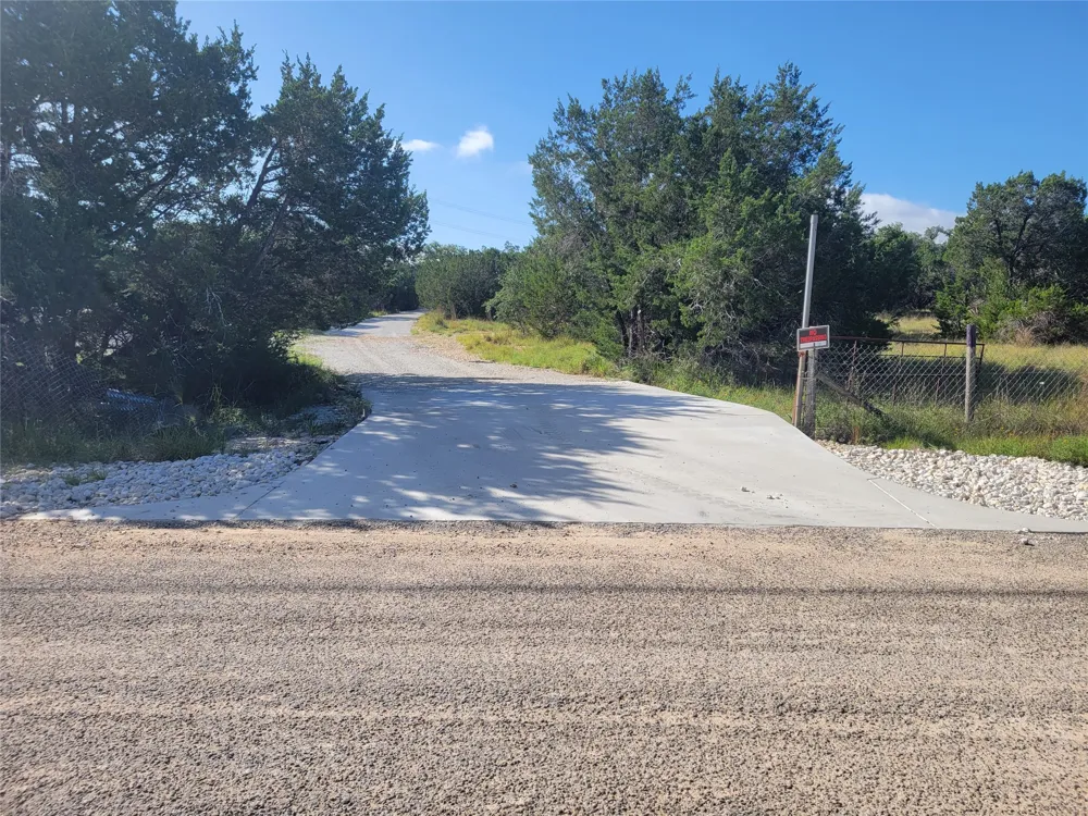 638 Bonita Drive Blanco, TX 78606