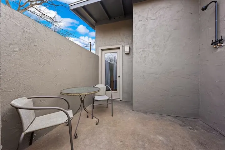 406 Cross Mountain Drive Fredericksburg, TX 78624
