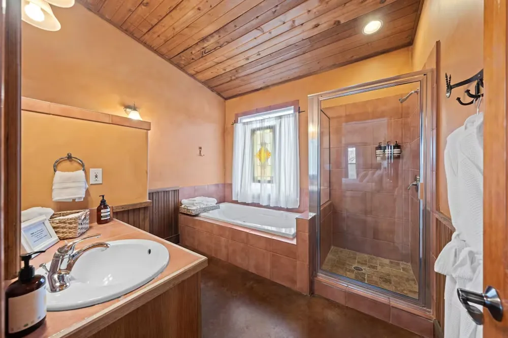 406 Cross Mountain Drive Fredericksburg, TX 78624