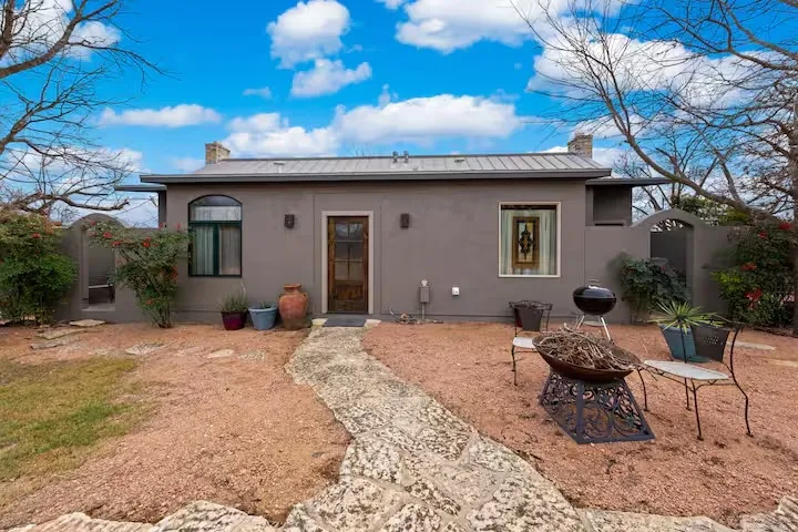 406 Cross Mountain Drive Fredericksburg, TX 78624