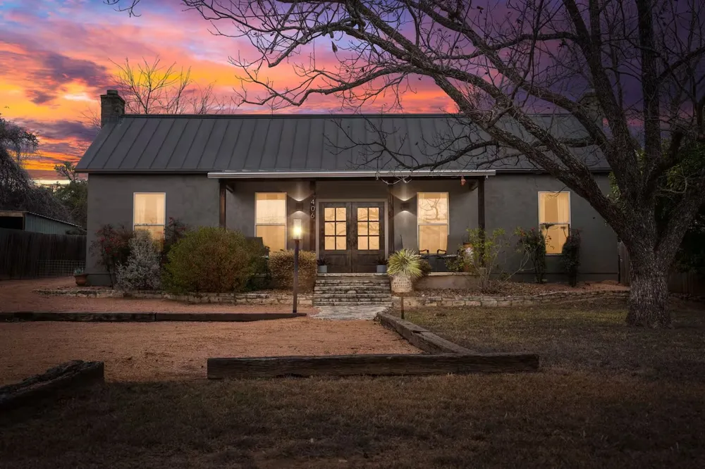 406 Cross Mountain Drive Fredericksburg, TX 78624