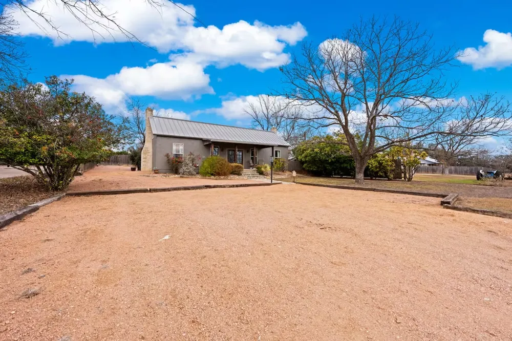 406 Cross Mountain Drive Fredericksburg, TX 78624