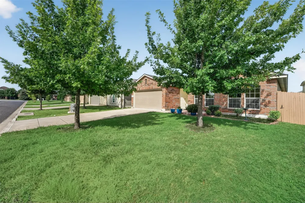 351 Foster Lane Jarrell, TX 76537