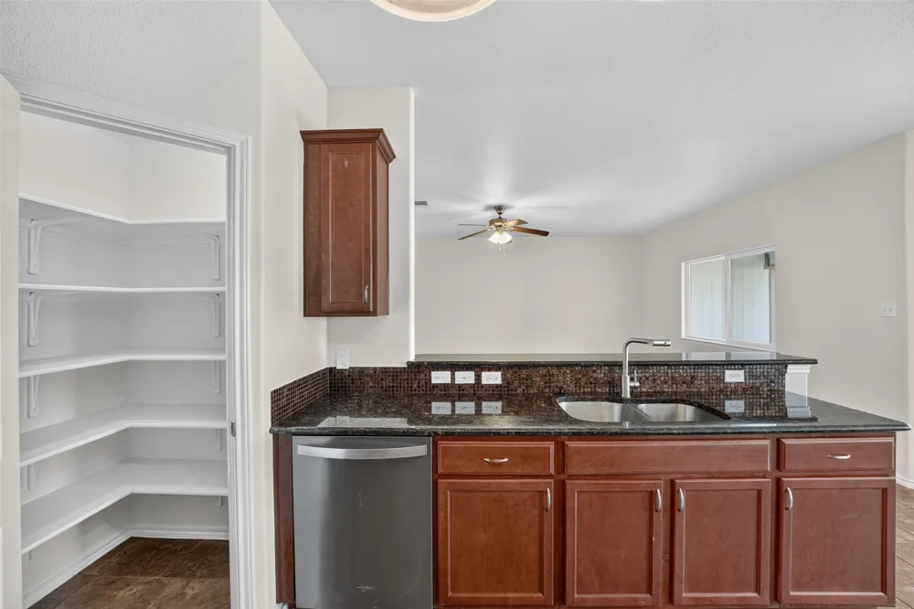 351 Foster Lane Jarrell, TX 76537
