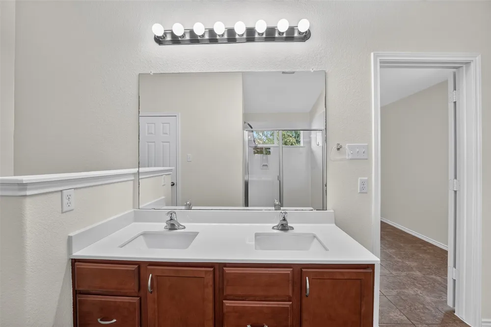 351 Foster Lane Jarrell, TX 76537