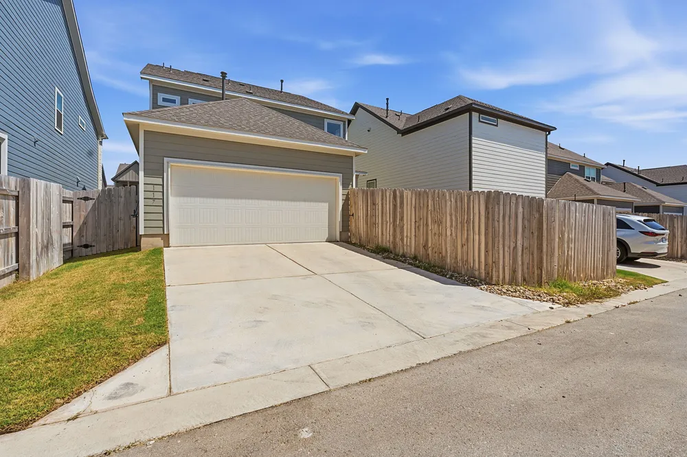 117 Clemens Drive Liberty Hill, TX 78642